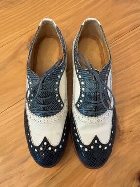 The Office of Angela Scott Navy White Wingtip Oxford Brogue Shoes Size 39